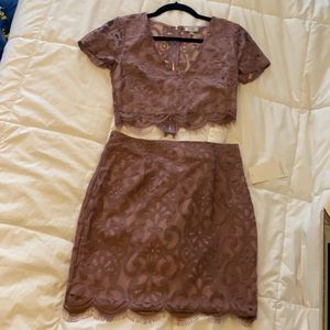 2pc skirt & crop top set.